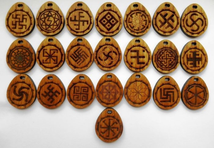 Как выбрать оберег?