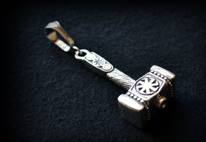 Секира Перуна