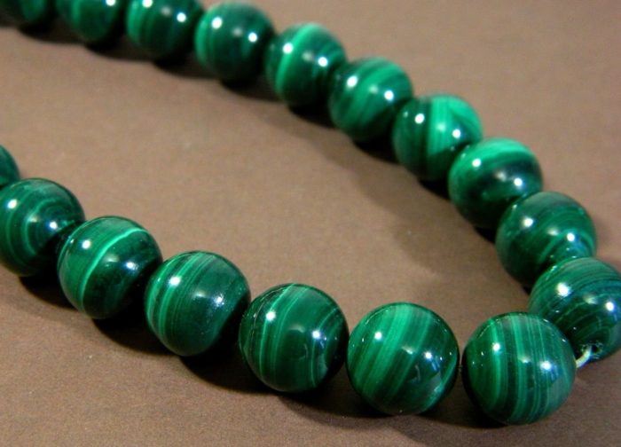 Ожерелье из малахита