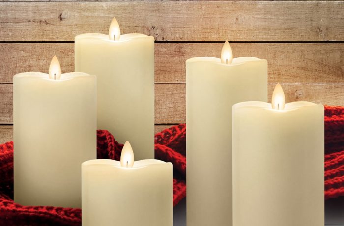 Горящие свечи